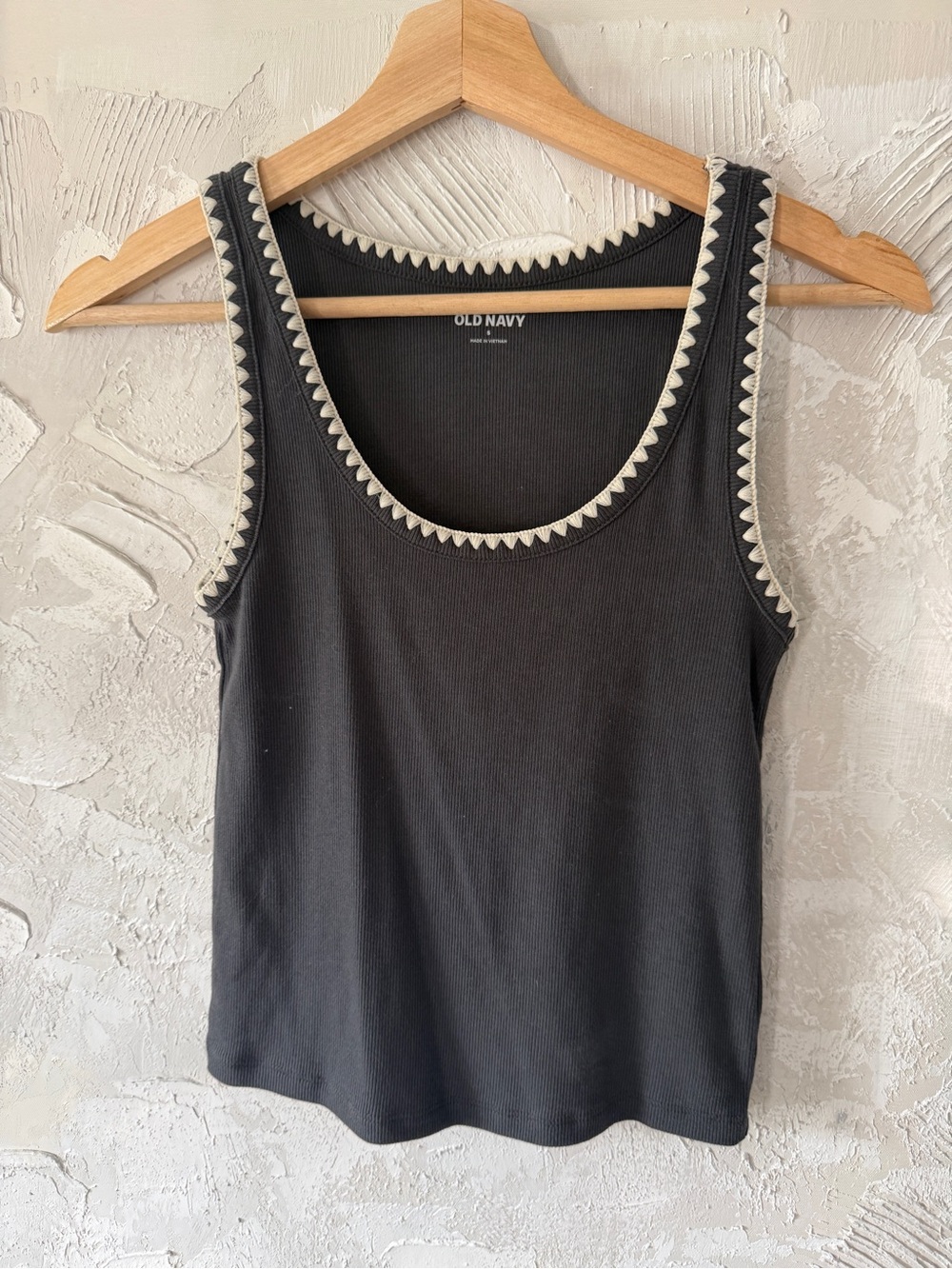 Old Navy Navy Tank Top with Cream Zigzag Trim